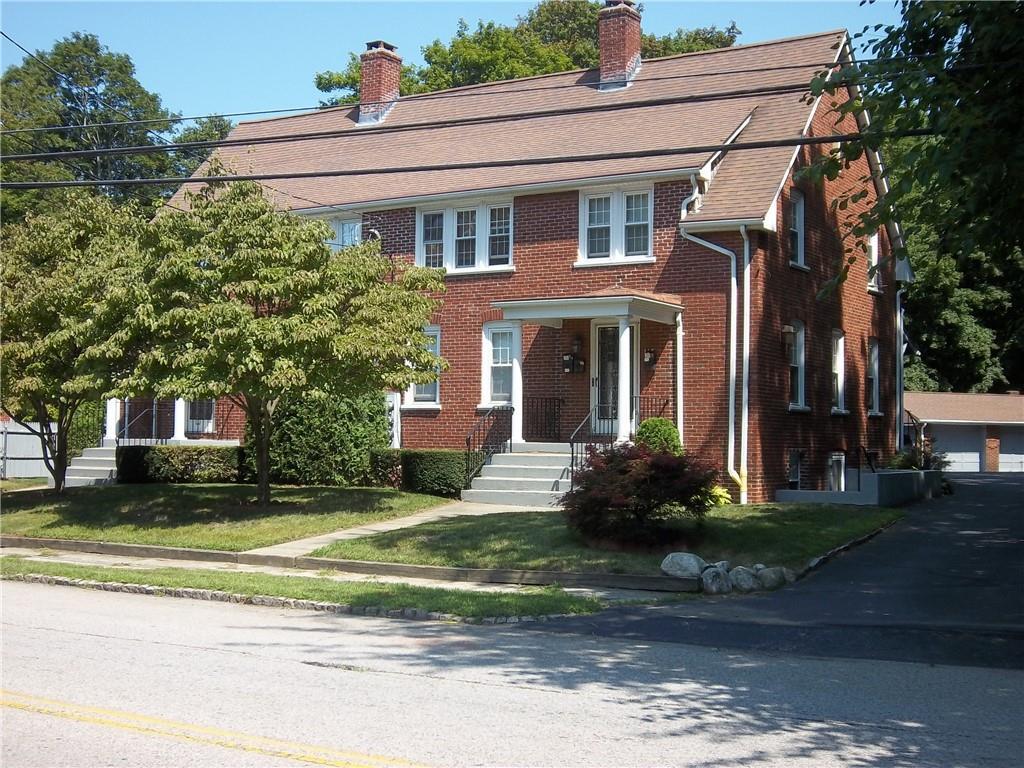 Primary Photo - 115-117-117 Roger Williams Ave