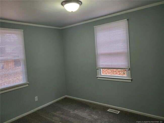 Building Photo - 1141 Acorn St