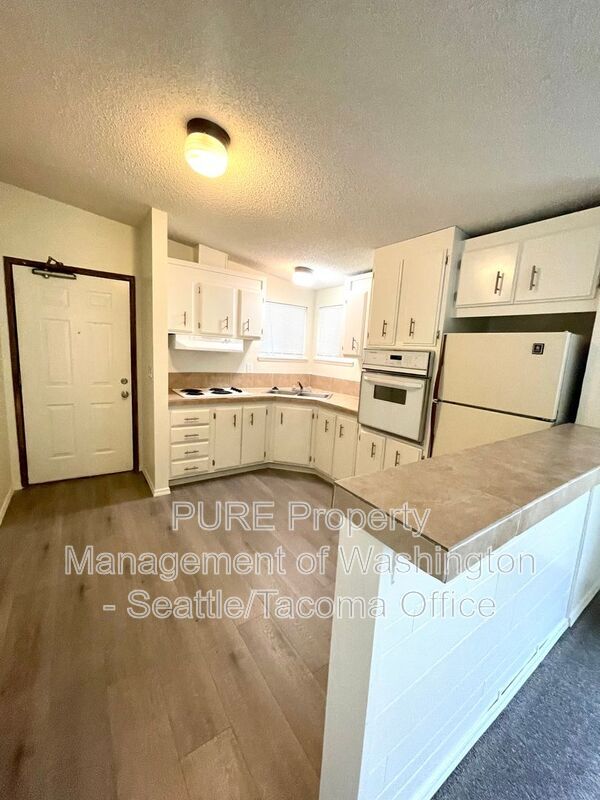 Foto del edificio - 907 SW Holden St