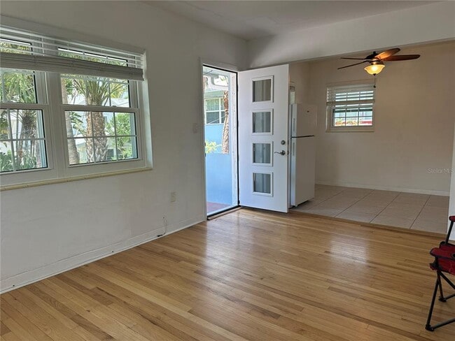 Building Photo - 1800 Pass a Grille Way