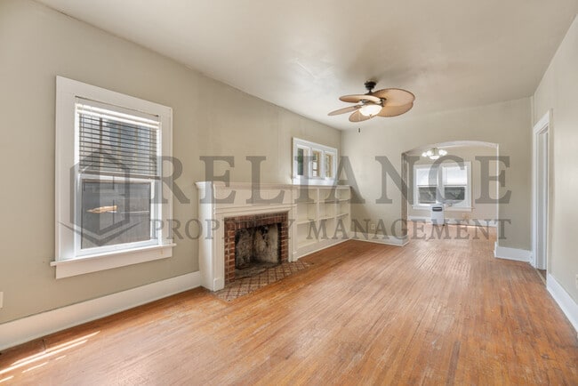 Building Photo - 607 N Lorraine Ave