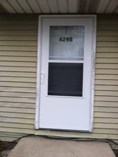 Entry - 429 E Moneta Ave