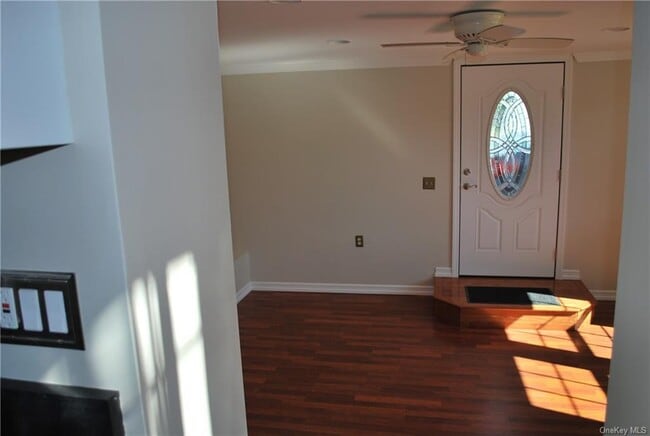 Foto del edificio - 265 Pine Island Turnpike