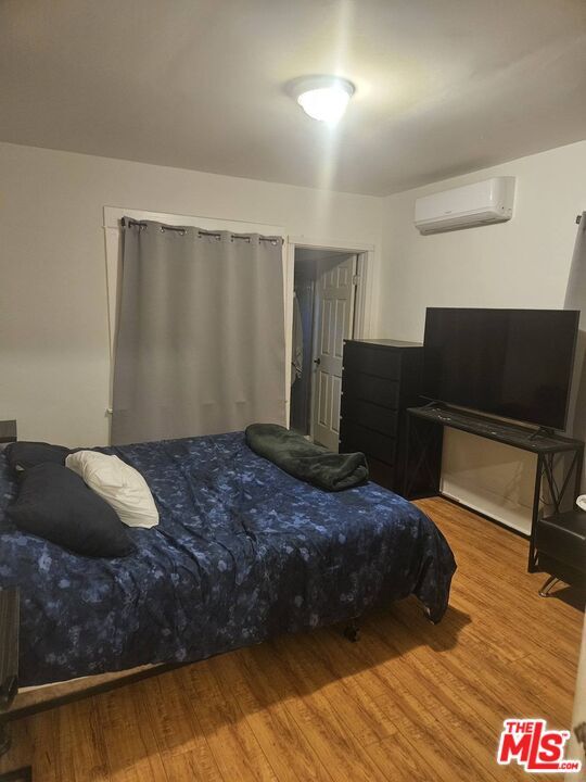Foto del edificio - 5021 Lowell Ave