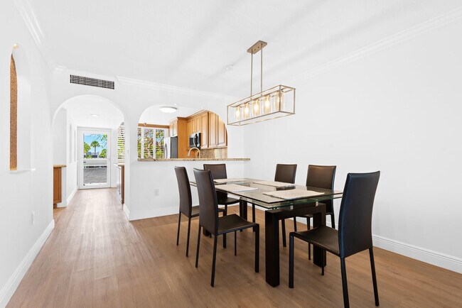 Foto del edificio - 1100 SE 5th Ct