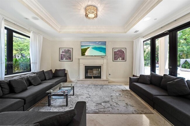 Building Photo - 2715 Cordova St