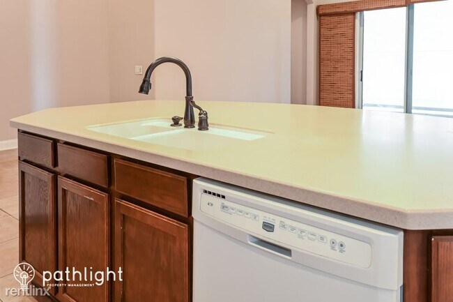 Foto del edificio - 4 br, 3.5 bath House - 104 Baxterly Way UNIT