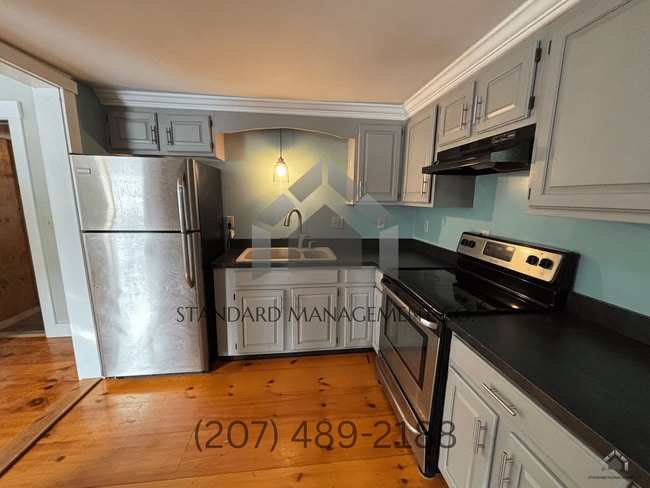 Building Photo - Sun-Filled 2-Bedroom Home with Garage – Pittston