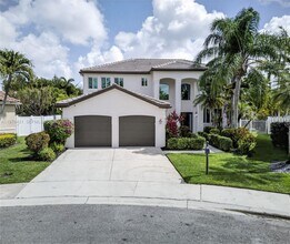 Building Photo - 1008 Highland Meadows Dr