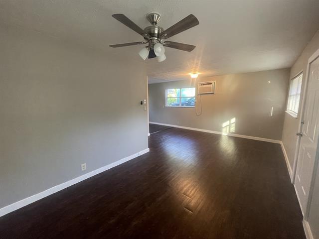 Building Photo - 607 W Atchley Dr