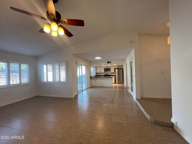 Foto del edificio - 10038 S 46th Pl