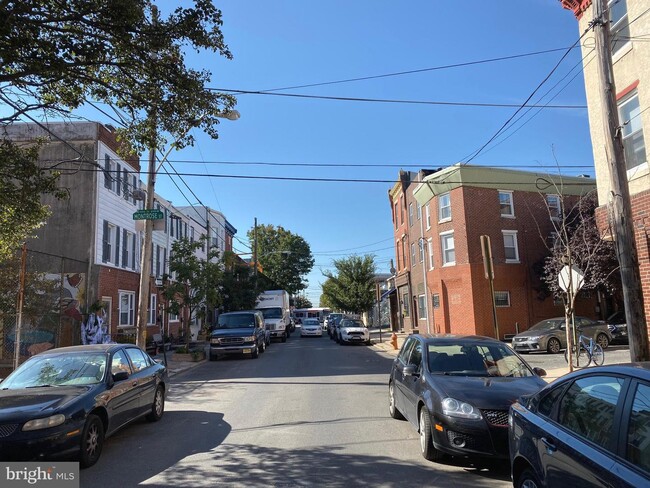Building Photo - 920 E Passyunk Ave