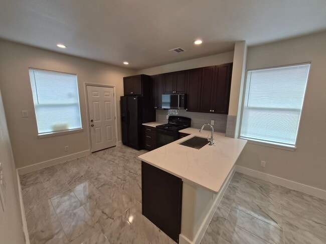 Foto del edificio - 9745 Black Gum