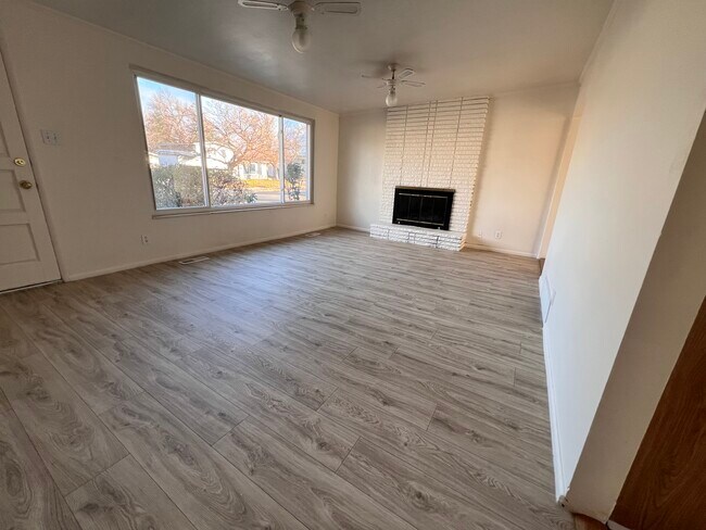 Foto del edificio - 1344 E 8125 S