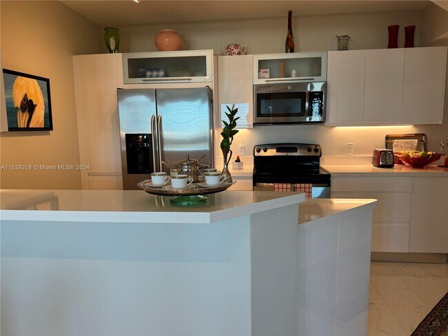 Foto del edificio - 7350 SW 89th St