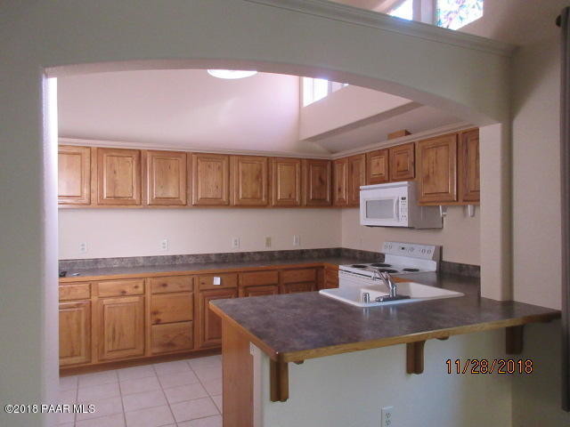 Building Photo - 143 N McCormick St