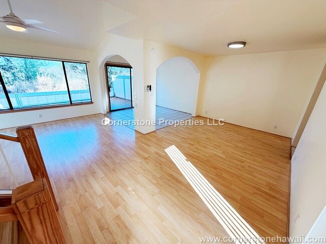 Foto del edificio - 95-235-235 Waioleka St