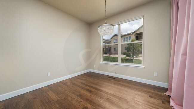 Building Photo - Stunning 4 Bedroom Patio Home in Flying Horse