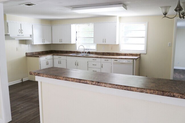 Foto del edificio - Blanchard Property for Rent