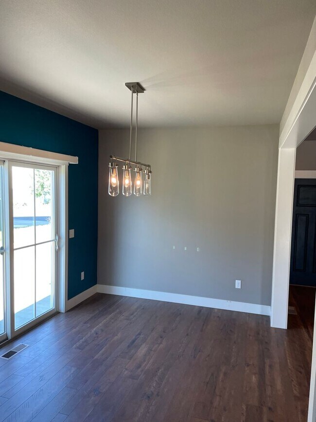 Building Photo - Beautiful home in Josephine Crossings
