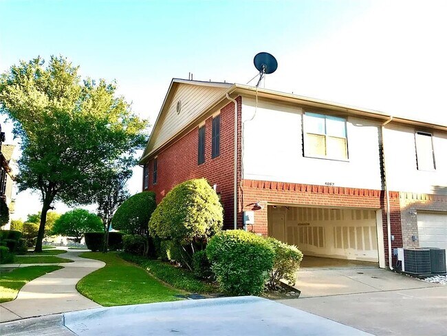 Photo - 4082 Kyndra Cir Townhome