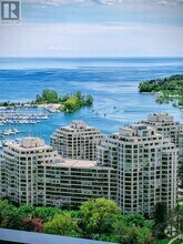 Building Photo - 2200-2200 Lake Shore Blvd W