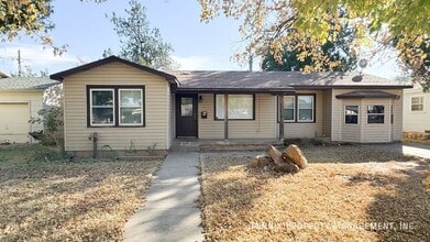 Building Photo - 3005 49th St