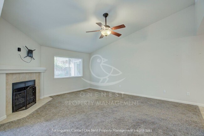 Building Photo - Updated 3 Bedrrom 2 Bathroom Home in Wheat...