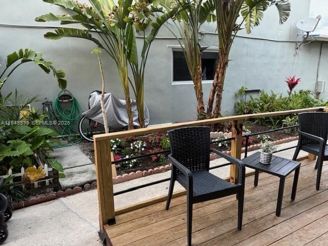 Foto del edificio - 2452 Taylor St