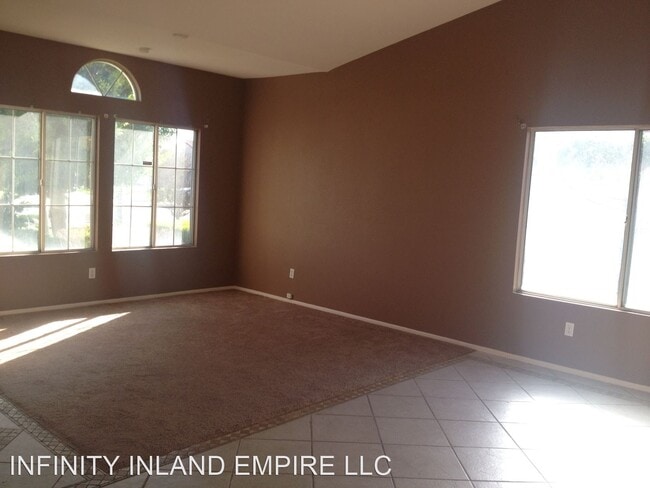 3 br, 2 bath House - 2832 W SUNRISE DR photo'