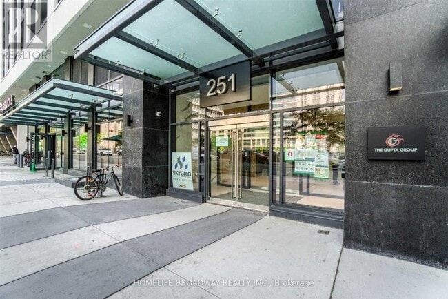 Building Photo - 251 Jarvis St