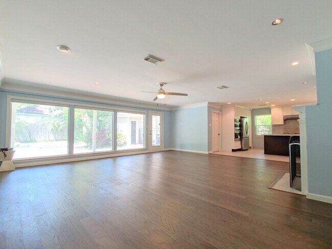 Foto del edificio - 139 Haversham Dr