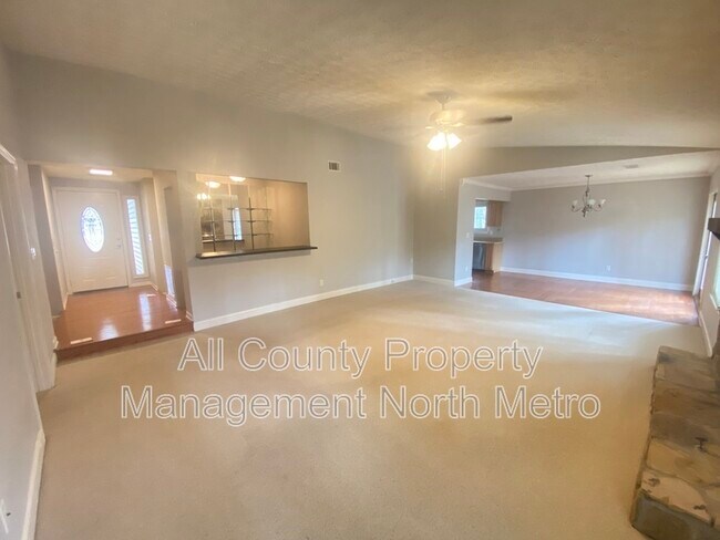 Building Photo - 787 Faye Dr NW