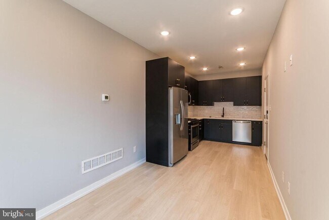 Foto del edificio - 2428 Jasper St