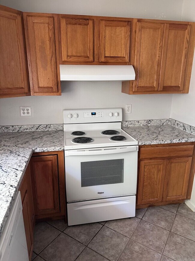 Foto del edificio - 211 Martisa Rd NW
