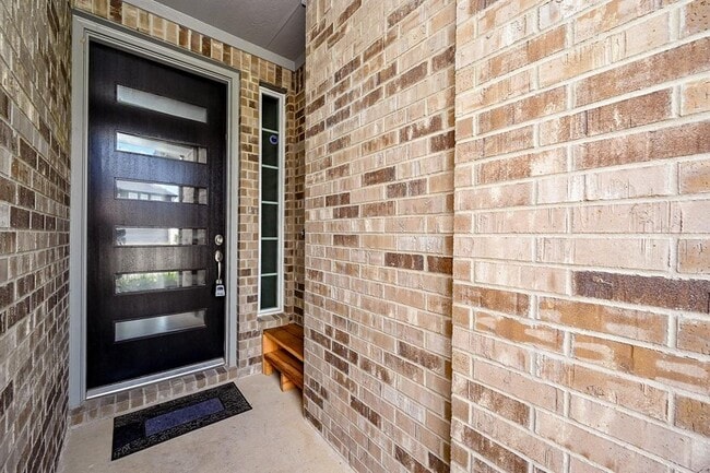 Foto del edificio - 9222 Dearborn Knoll Dr