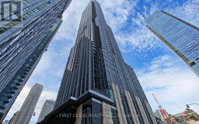 Photo du bâtiment - 11 Yorkville Ave