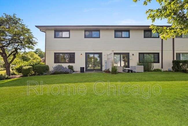 Building Photo - 821 Dighton Ln