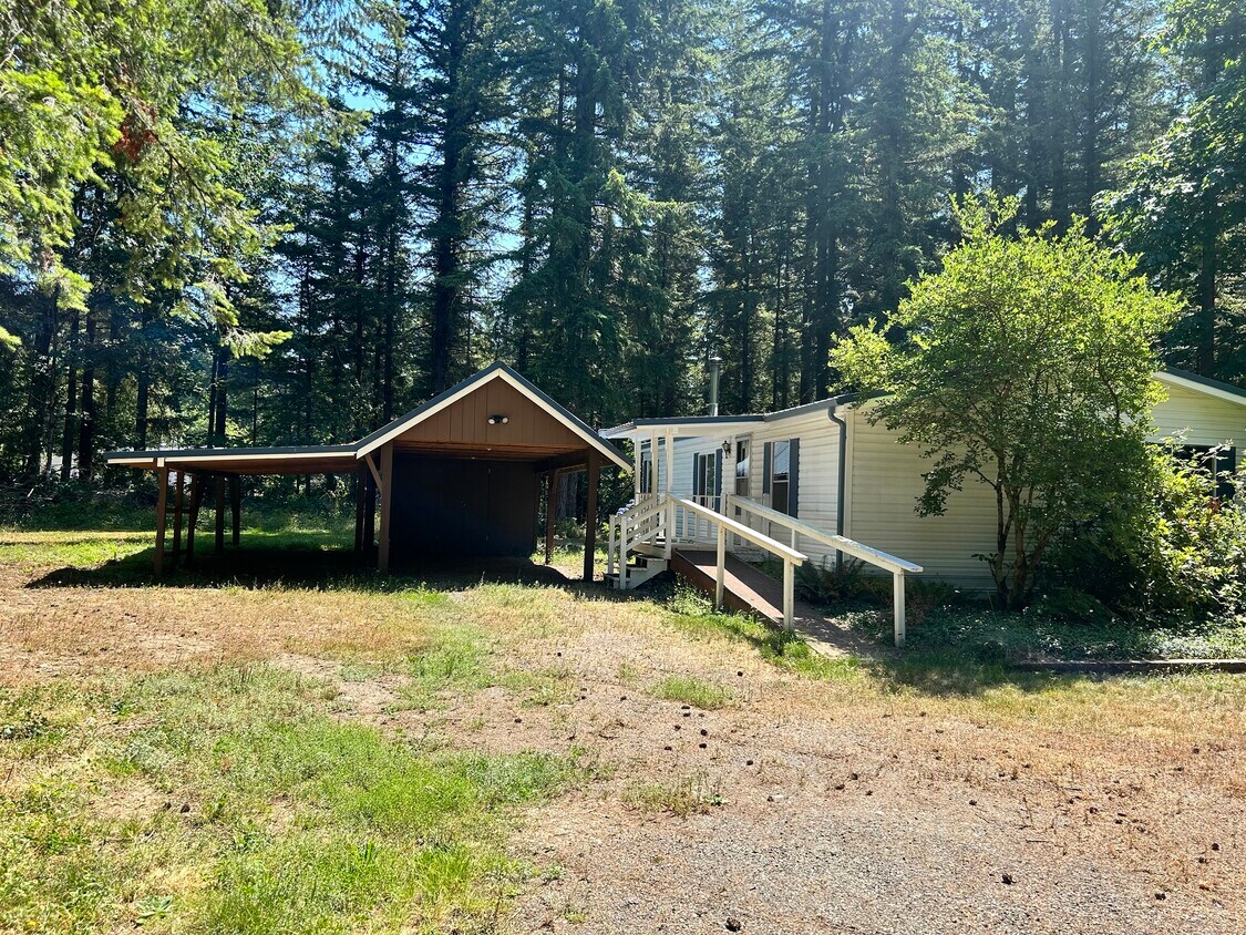 Primary Photo - 3675 Alm Rd
