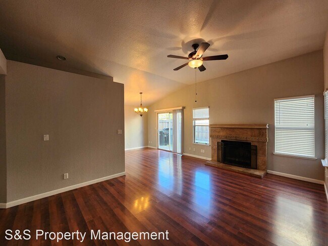 Foto del edificio - 3 br, 2 bath House - 8119 Cardale Way