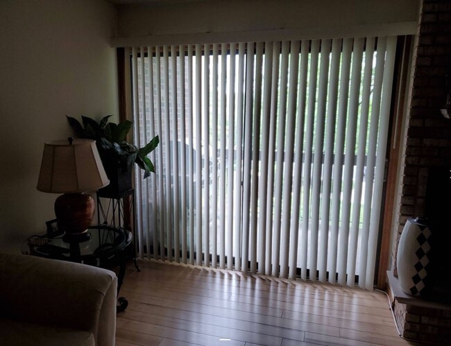 Foto del edificio - 2 Bedrooms, 2 Bathrooms and Plenty of Amen...