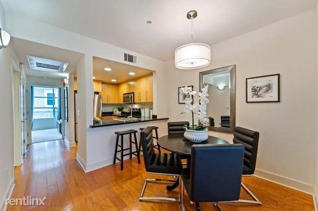 Building Photo - 1 br, 1 bath Condo - 1 E Julian St Unit 210