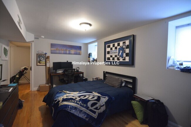 Building Photo - Central Mission Hill Location. Steps from ...