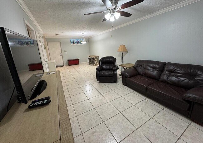 Foto del edificio - 4276 Calinda Ln