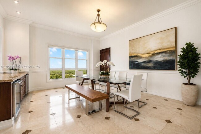 Foto del edificio - 13633 Deering Bay Dr