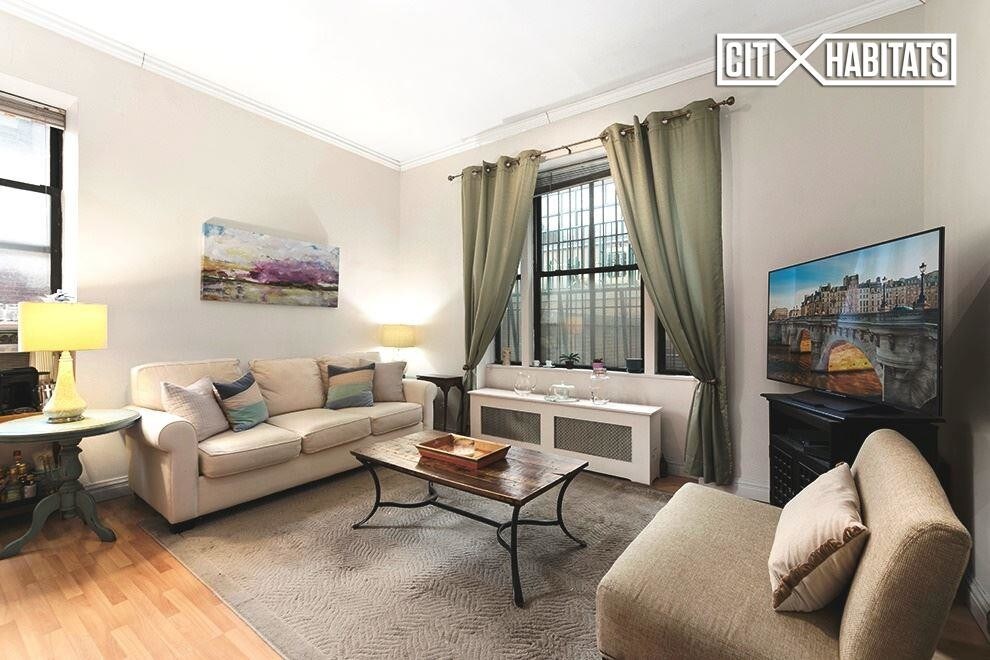 Primary Photo - 140 W 69th St