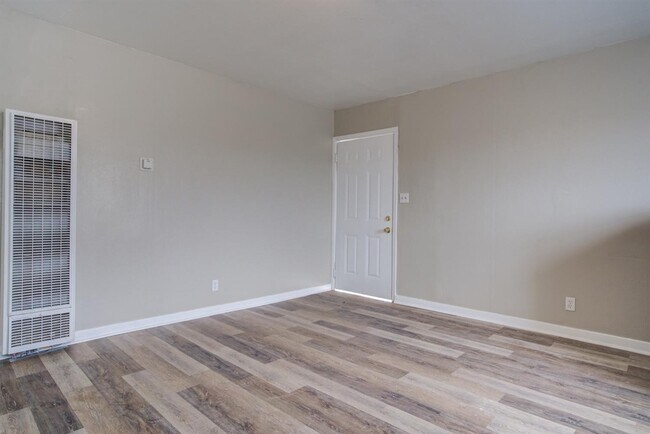 Building Photo - 3205 35th St