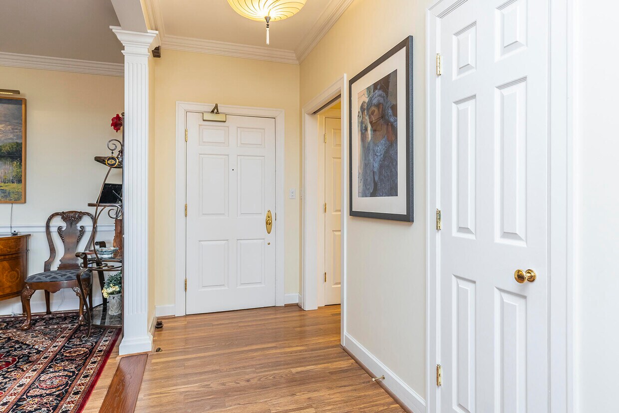 Primary Photo - 111 Woodland Ave