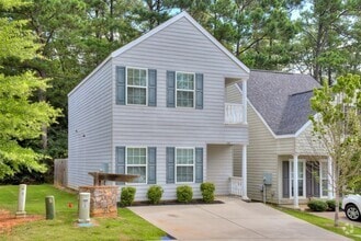 Building Photo - 141 Village Run