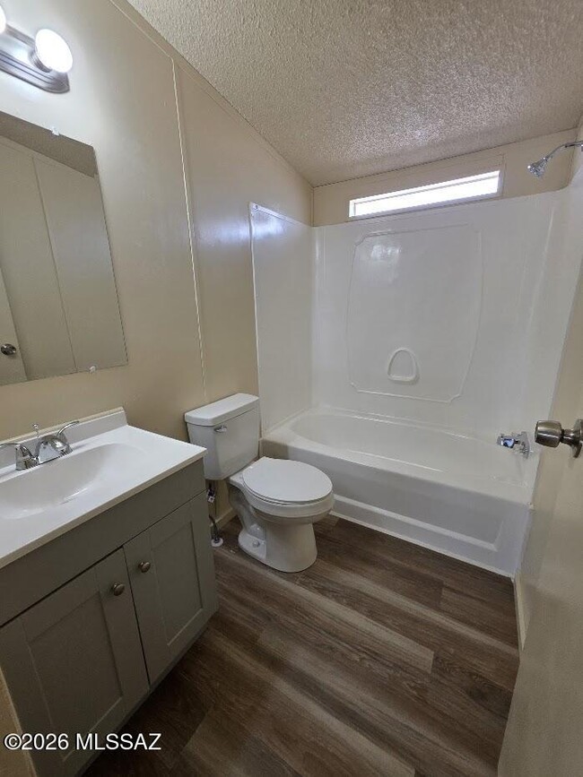 Building Photo - 5606 W Twin Peaks Rd